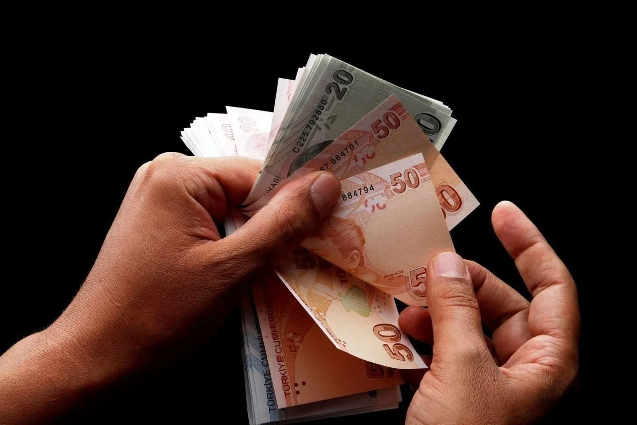 Karadeniz Dış Ticaret | HTM ve MÜHLEN Ofis Makineleri | Banknot Nedir? Tanımı, Çeşitleri Ve Güvenlik Özellikleri