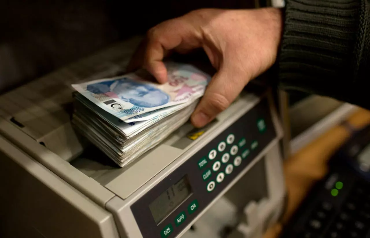 Karadeniz Dış Ticaret | HTM ve MÜHLEN Ofis Makineleri | Para Sayma Makinesi Özellikleri: Hızlı Sayım İçin İhtiyacınız Olan Her Şey